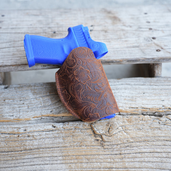 Genuine Leather Gun Holster  Gun Holster IWB , OWB   Glock 19 | G19  MOS w/ Streamlight tlr-7 Sub   Holster  Leather Gun Holster Main Image