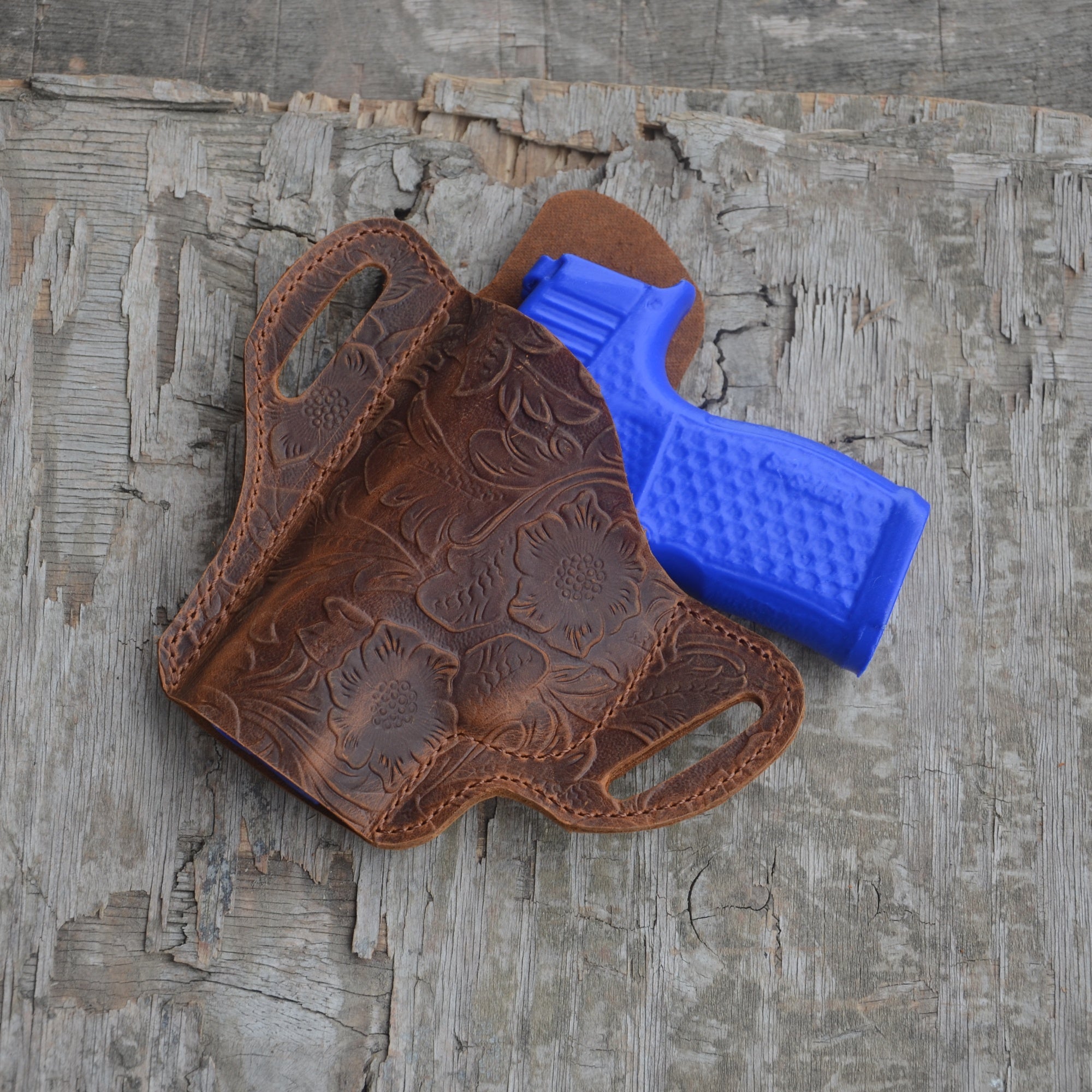 Genuine Leather Gun Holster Sig Sauer P365 Leather Gun Holster OWB  G43 Smith & Wesson Bodyguard 2.0  Fits Most 9mm  Large .380 Guns