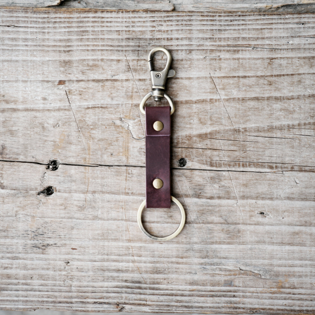 Leather key chain  leather keyring , leather key fob  key clip  Keychain Leather Men's Simple  ClipKeychain, car  Leather  for Gifts