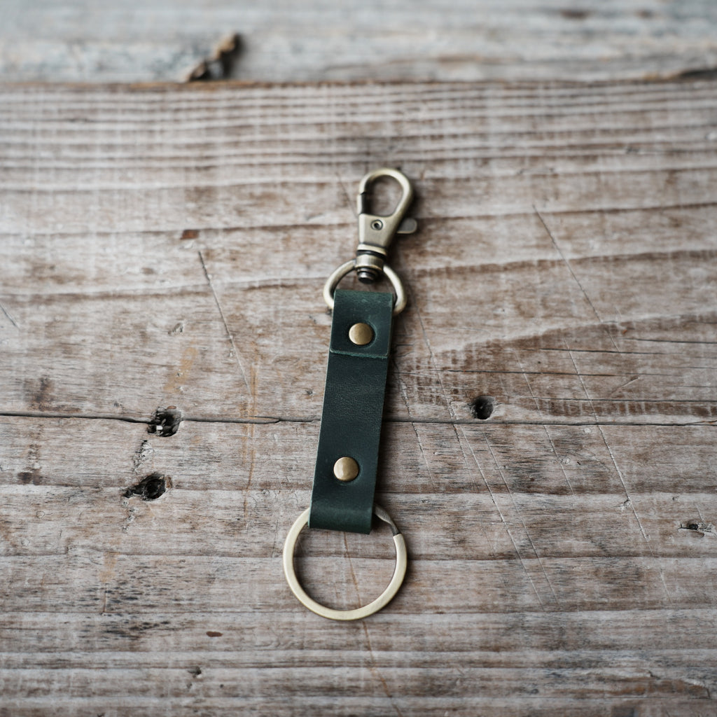 Leather key chain  leather keyring , leather key fob  key clip  Keychain Leather Men's Simple  ClipKeychain, car  Leather  for Gifts