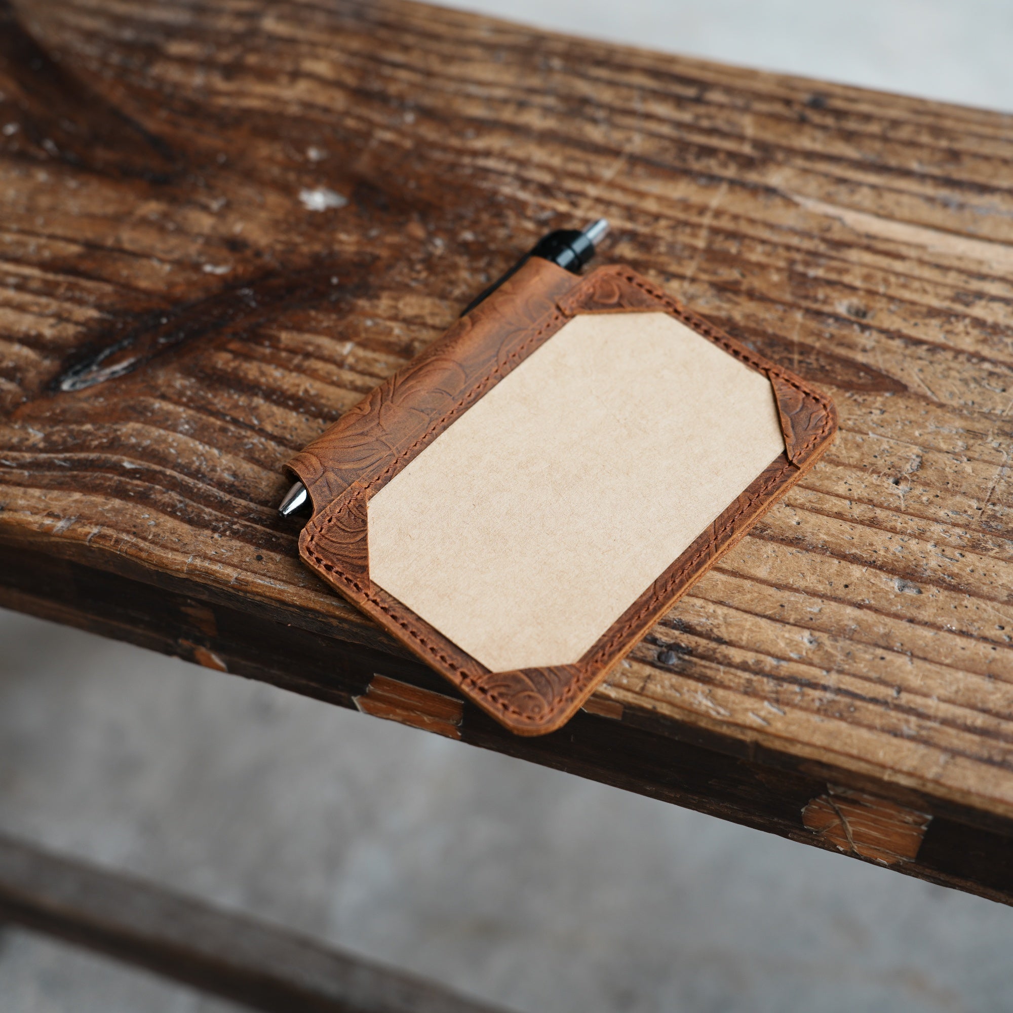 Distressed Genuine leather travel  index cards   cover   for  3x5 cards  passport  notebook cahie vintage refillable notepad with pen holder