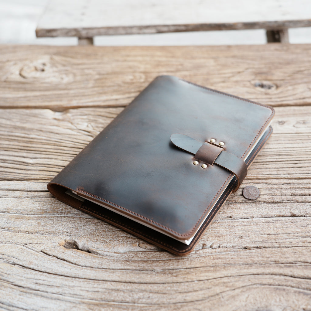 Leather Sketchbook Cover, Leather Artist Sketch Pad Cover for 5.5 x8.5 ,  Refillable leather sketchbook  Holder , Gift for Painter