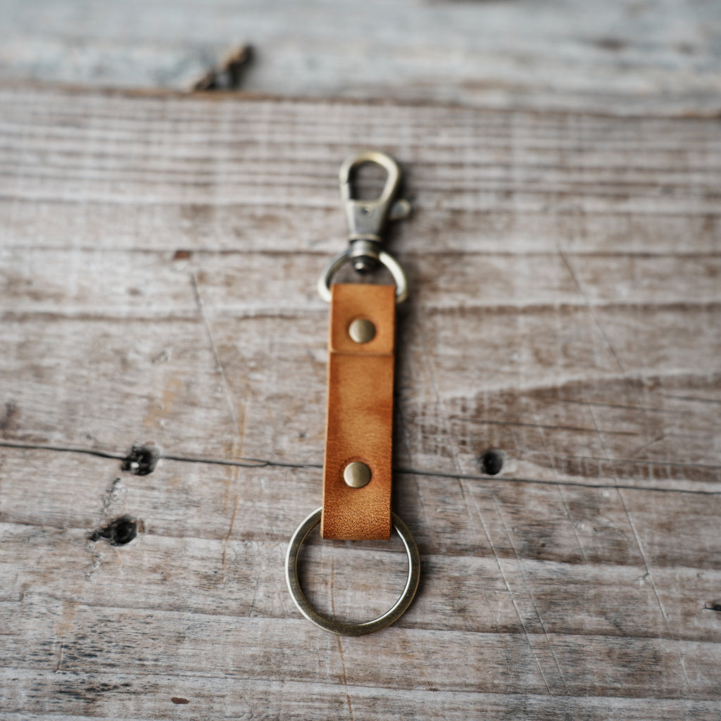 Leather key chain  leather keyring , leather key fob  key clip  Keychain Leather Men's Simple  ClipKeychain, car  Leather  for Gifts