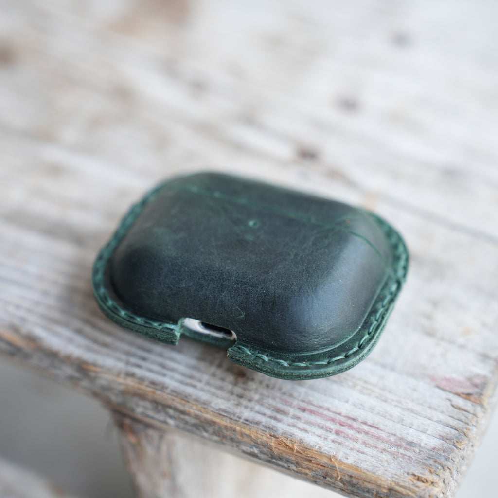 Genuine Vintage  Leather Distressed Leather for Apple Airpods Pro 3 3rd Gen (2025) Wireless Charging Earbud   Cover Case MagSafe Compatible