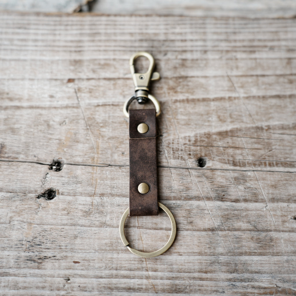 Leather key chain  leather keyring , leather key fob  key clip  Keychain Leather Men's Simple  ClipKeychain, car  Leather  for Gifts