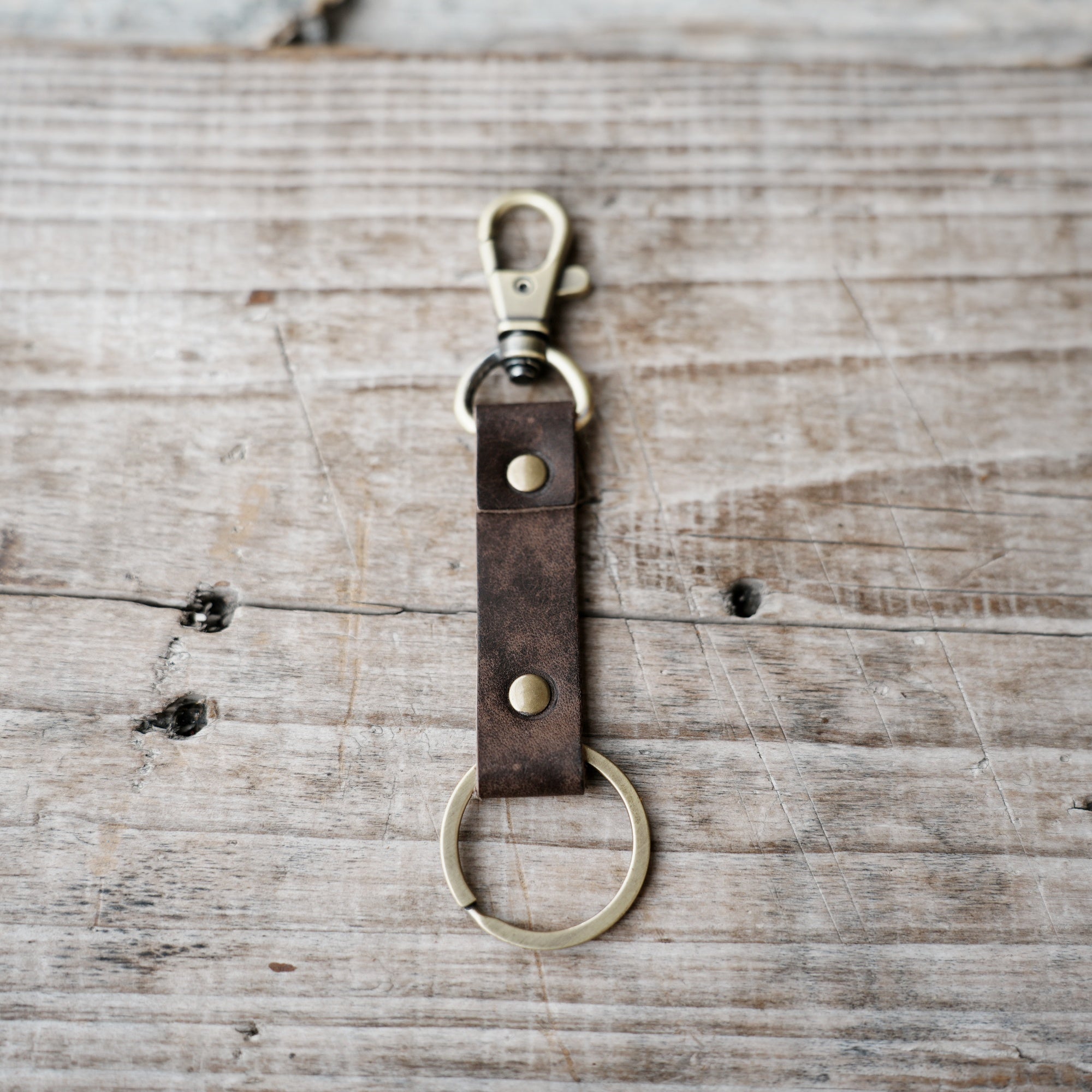 Leather key chain  leather keyring , leather key fob  key clip  Keychain Leather Men's Simple  ClipKeychain, car  Leather  for Gifts