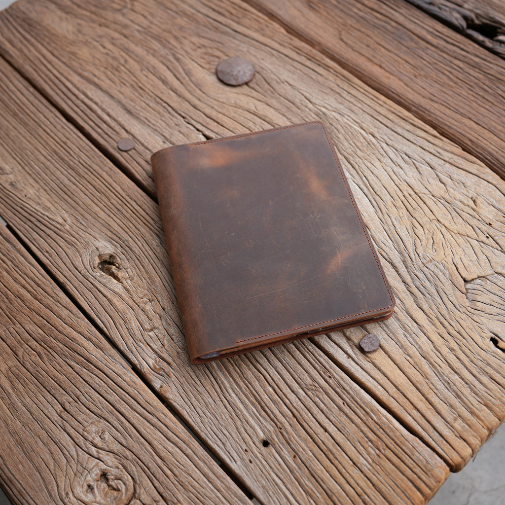 Leather Kindle Scribe Colorsoft 11" 2025 case 3th gen  Kindle cover, Kindle   case, Tooled Leather, Ebook cover brown