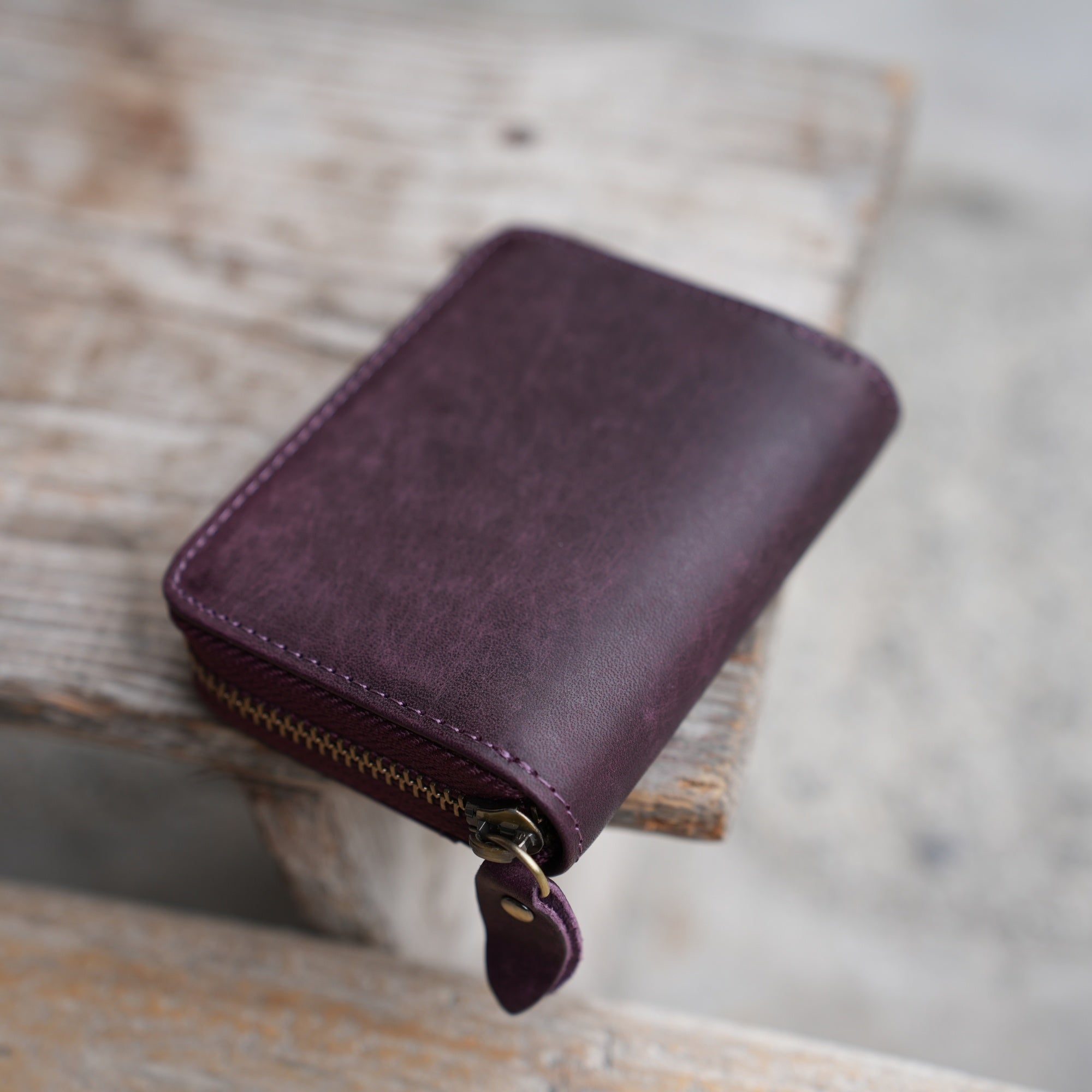 personalized Bifold Wallet, Men's Leather wallet  Card Holder Distressed Leather Wallet  zipper clutch, travel wallet, Leather zipper wallet