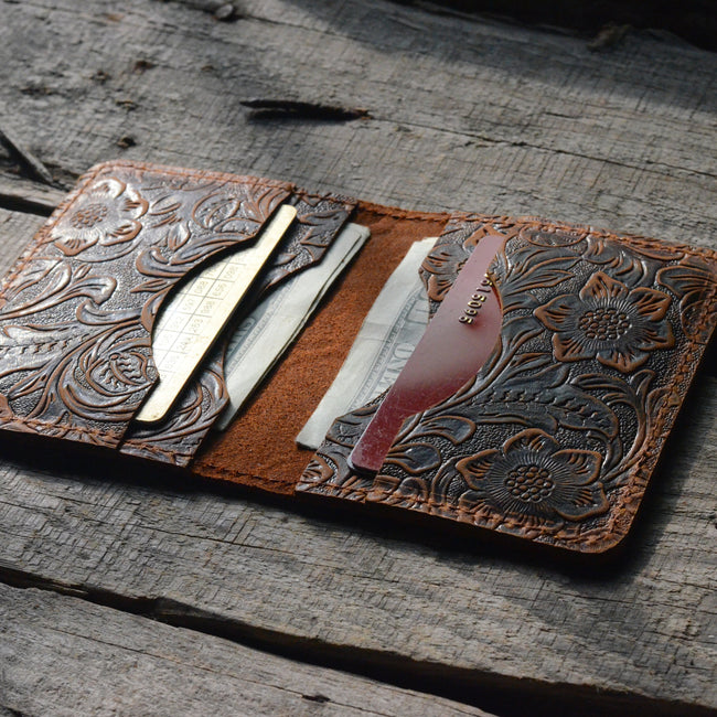 personalized Minimalist Bifold Wallet, Men's Minimalist Card Holder Distressed Leather Wallet - | Brown  Personalized Bifold Leather Wallet Main Image