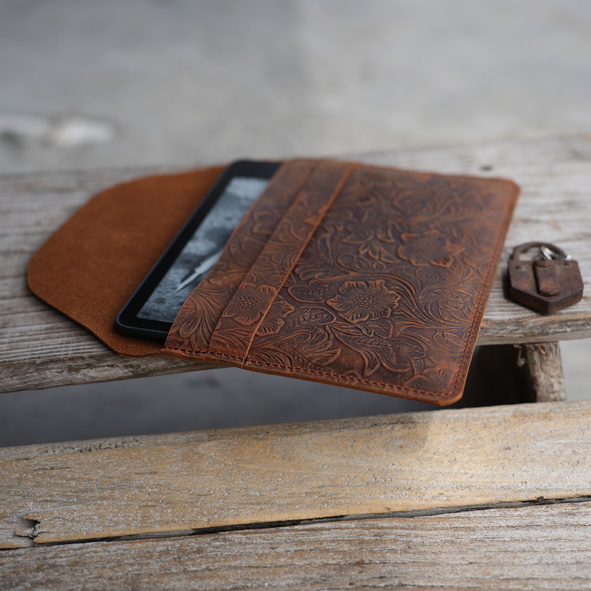 Leather  Kindle Scribe  11   2025 case ,  Kindle Scribe Colorsoft  11  with Pockets Organizer Cover  case, Tooled Leather, Ebook cover brown