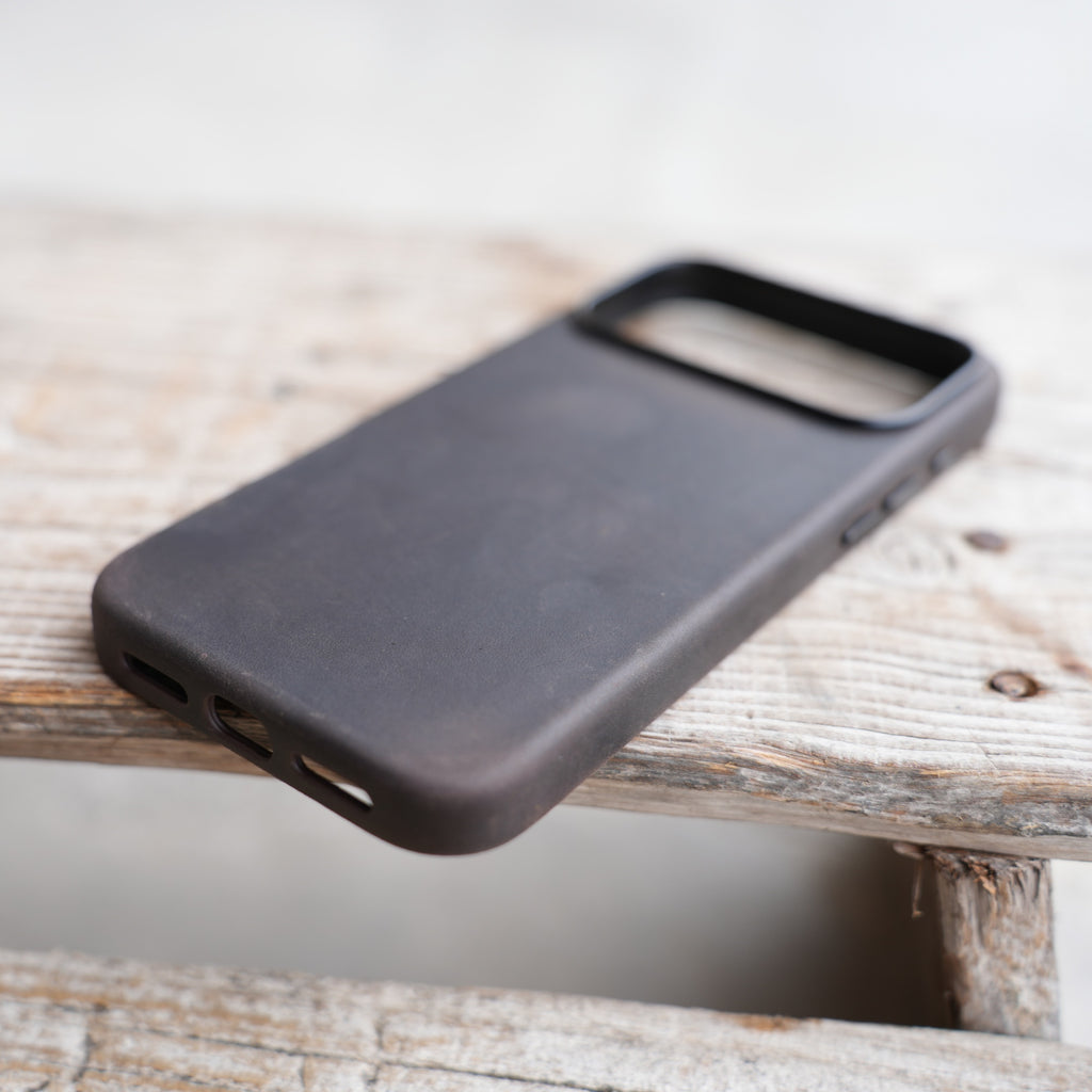 Genuine leather Magsafe Case for  iphone  17  Pro Max / 16 pro / 16  Full Grain Cowhide   leather Case , 17 air Case Full Cover dark brown