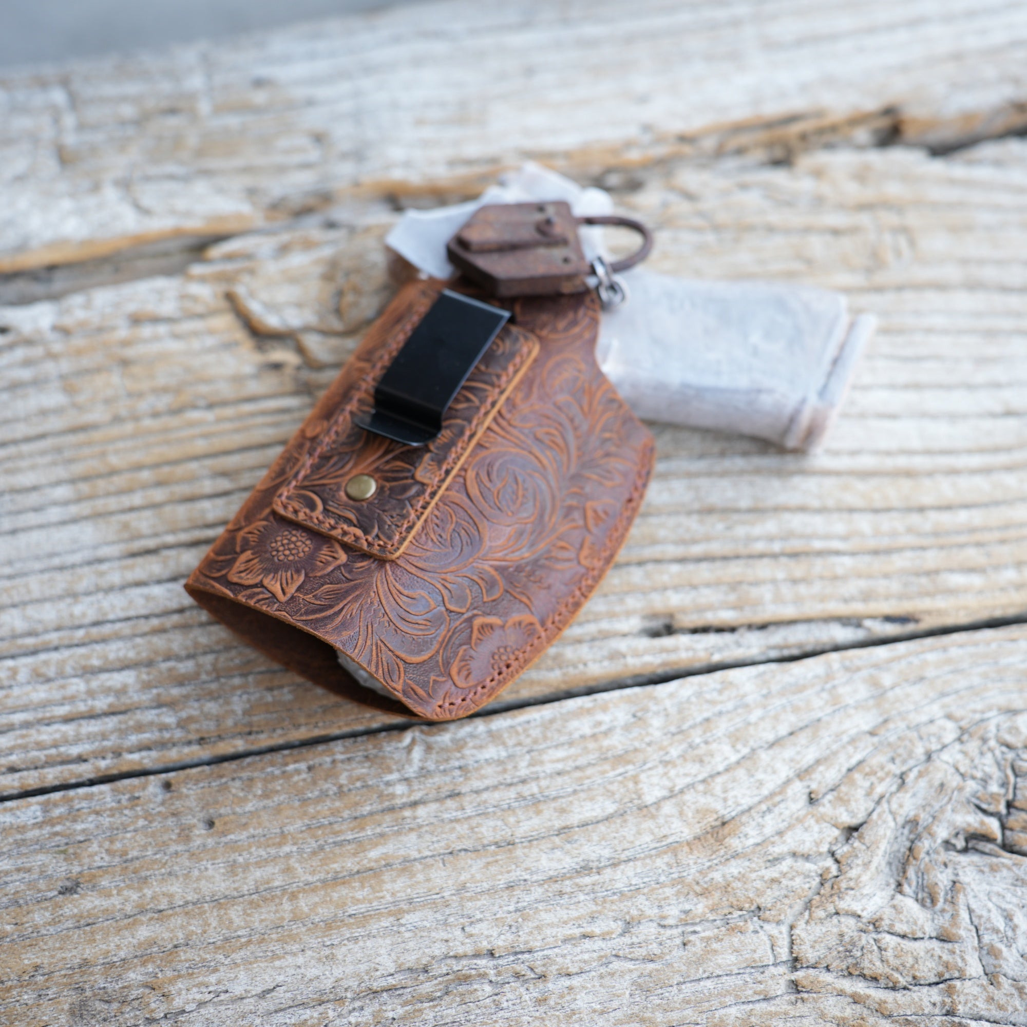 Genuine Leather Gun Holster  Gun Holster IWB , OWB   Glock 19 | G19  MOS w/ Streamlight tlr-7 Sub   Holster  Leather Gun Holster