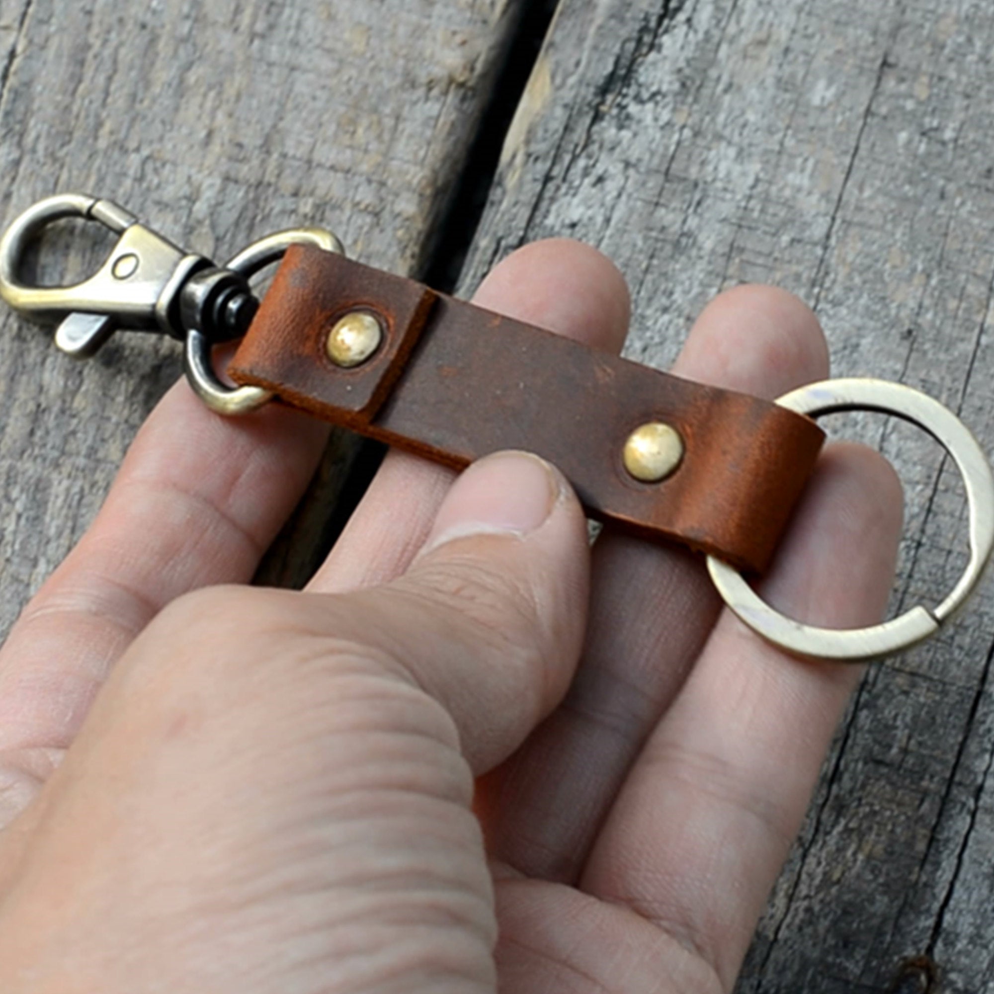 Leather key chain  leather keyring , leather key fob  key clip  Keychain Leather Men's Simple  ClipKeychain, car  Leather  for Gifts