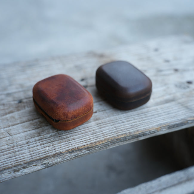 Genuine Leather Distressed Leather for  Bang & Olufsen Beoplay EX   Full Leather Case  Beoplay Eleven Bluetooth wireless headphone case - JJNUSA® Hover Image