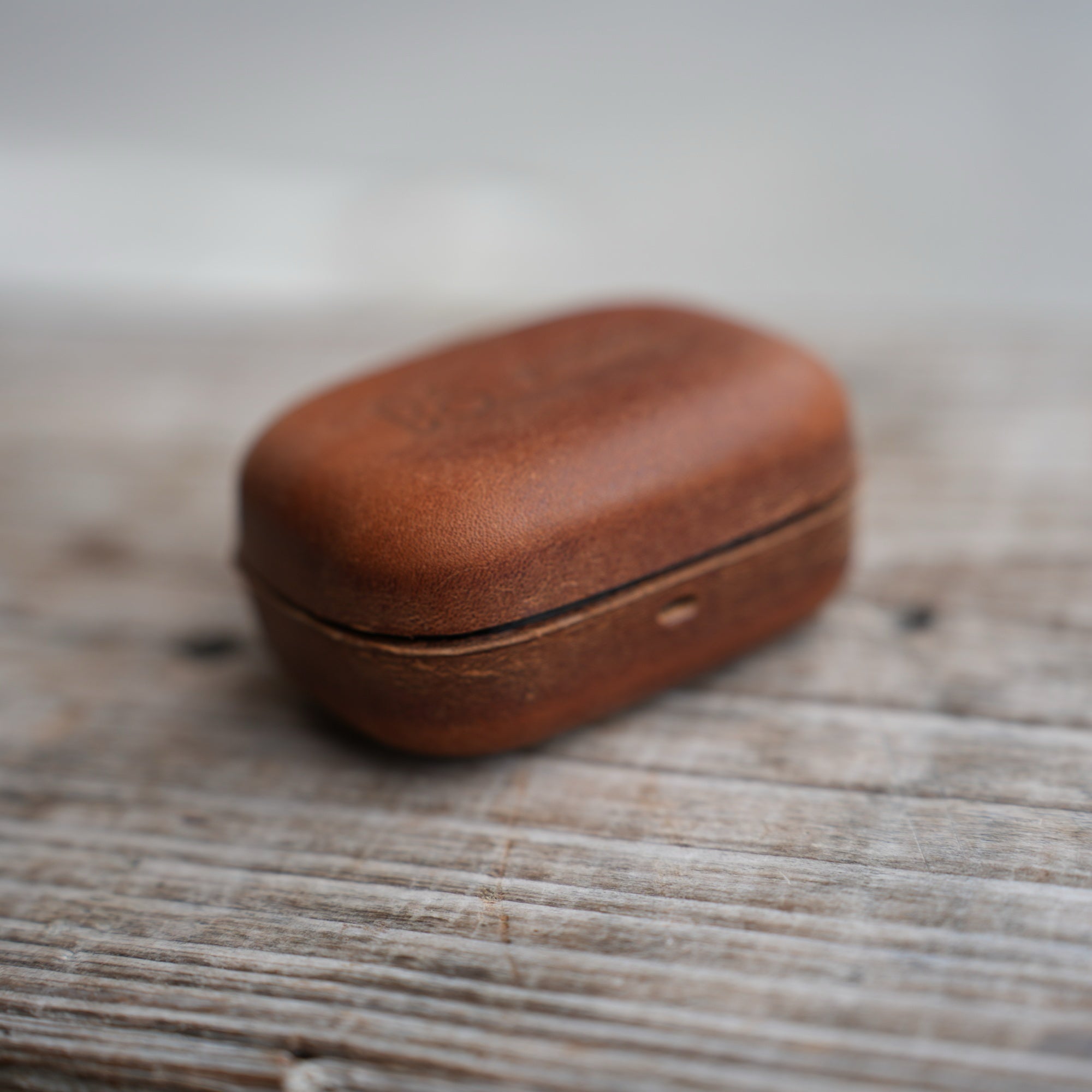 Genuine Leather Distressed Leather for  Bang & Olufsen Beoplay EX   Full Leather Case  Beoplay Eleven Bluetooth wireless headphone case - JJNUSA®