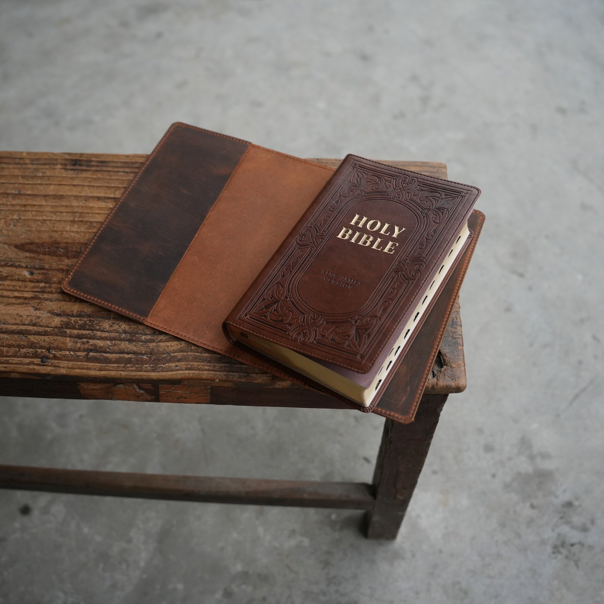 Christian Art Publishers Giant Print KJV Holy Bible, for Standard Size GP Editions/King James Version