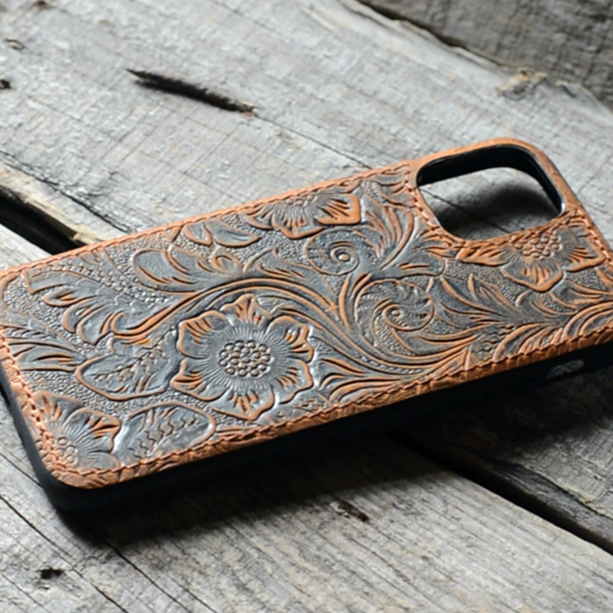 Genuine leather   IPhone  17  Pro Max /  17 air / 17 pro / 16 plus  / 16 pro  / 16 Case leather Case Walle  back cover case