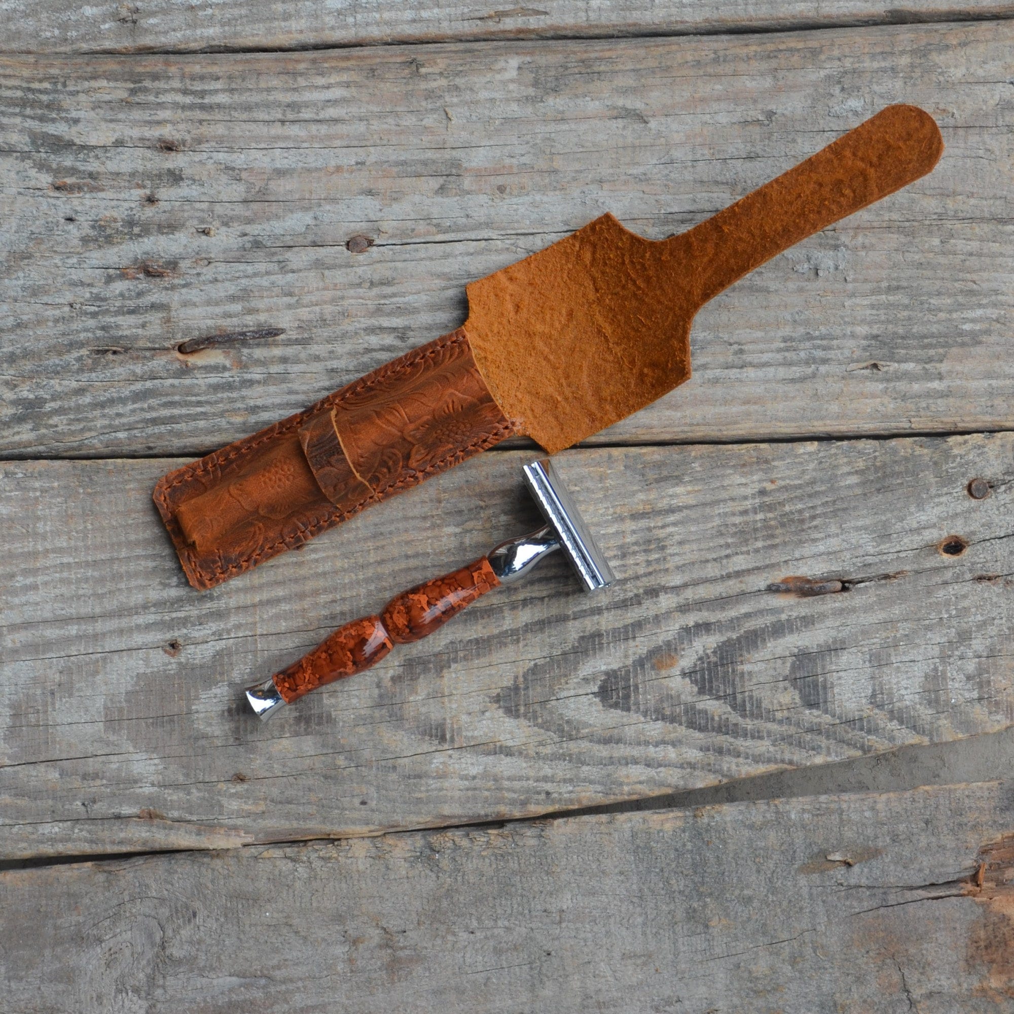 Personalized leather  Taylor Of Old Bond Street  / RazoRock 4 in -  4.5 in  razor Pouch Leather Safety Razor Case  Double Edge Razor