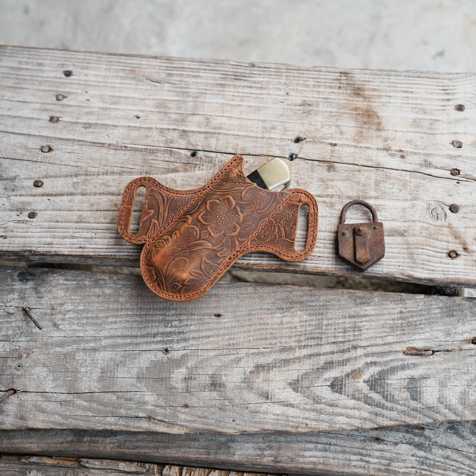 Leather Folding Knife Sheath for 4 - 5  inch Knives Pocket , Leather Knives Holder  Holster , EDC Leather for spyderco military 2 Pouch