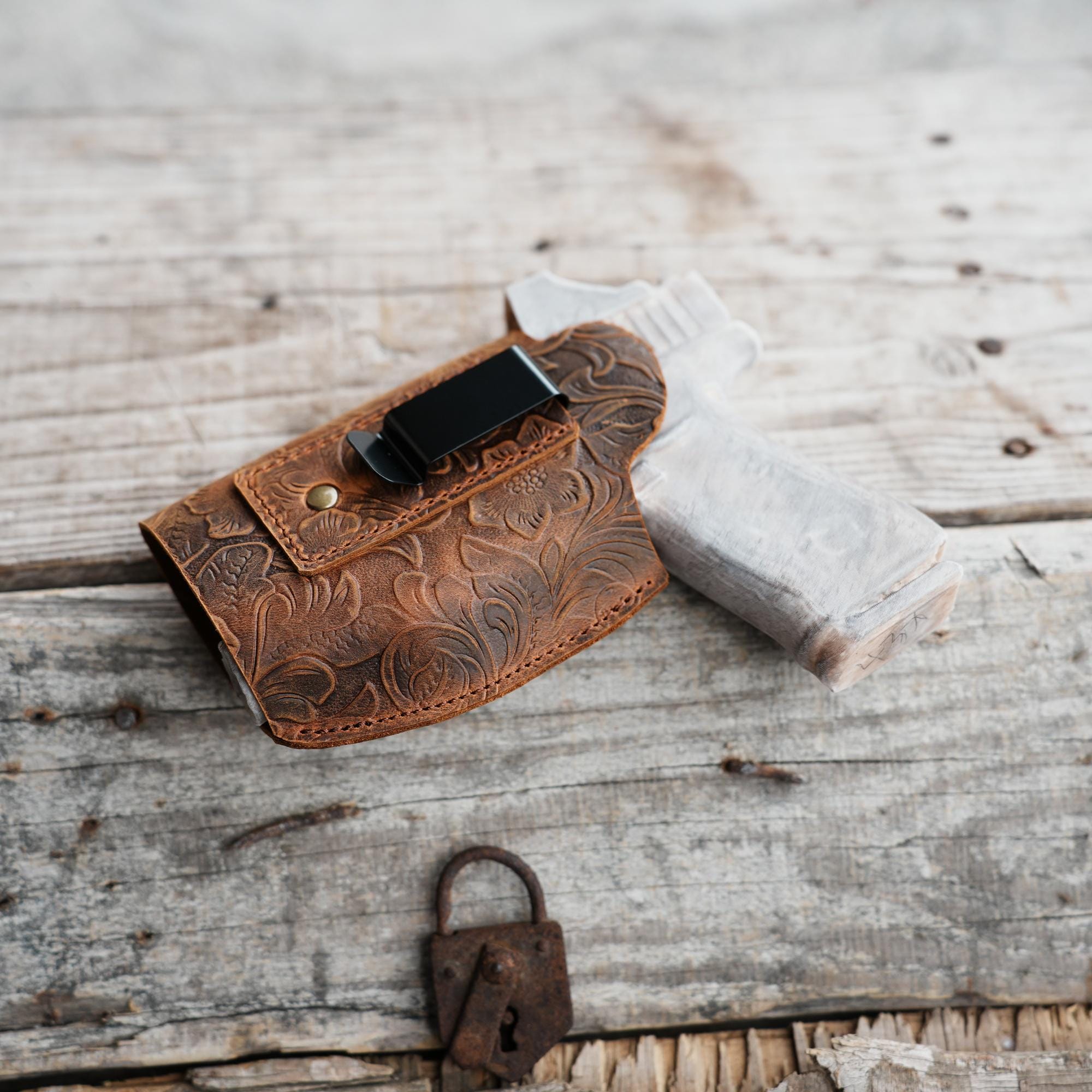 Genuine Leather Gun Holster Iwb , Owb  Glock 17/19/19X/32/33/34 & 44/45 Red Dot MOS Streamlight Sub TLR-7 Pistol Light Flashlight Badr S