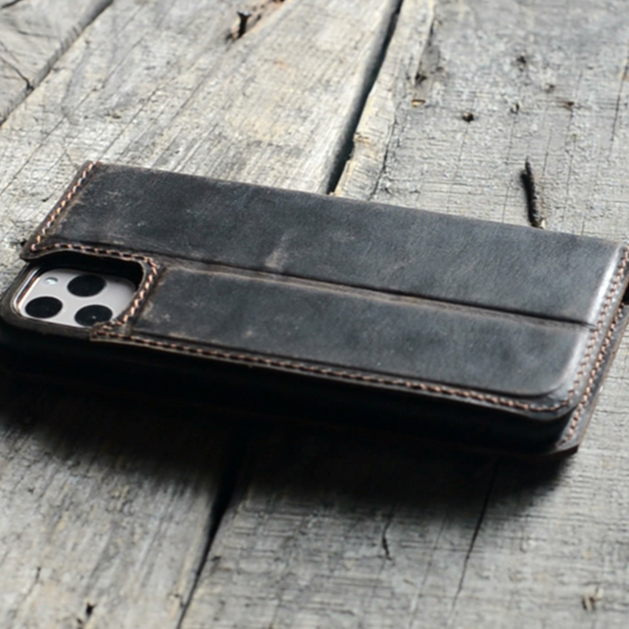 JJNUSA RFID Genuine Leather Distressed Wallet for Iphone 11 Magnetic Detachable Case Dark Brown