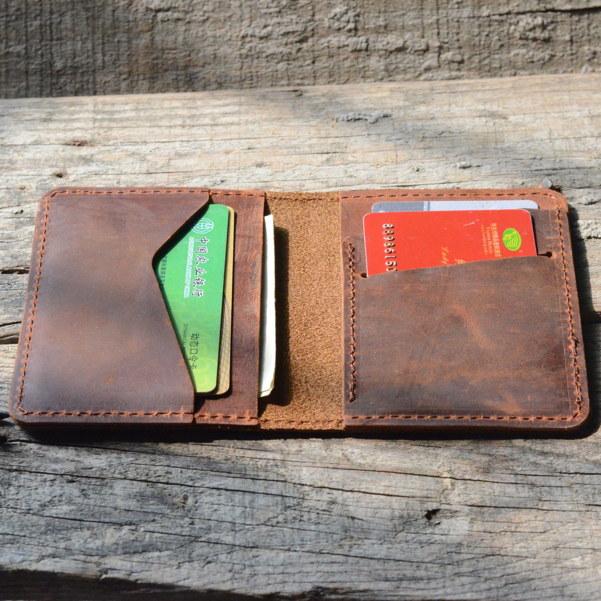 JJNUSA Bifold Wallet Men's Minimalist Card Holder Distressed Leather Wallet | brown